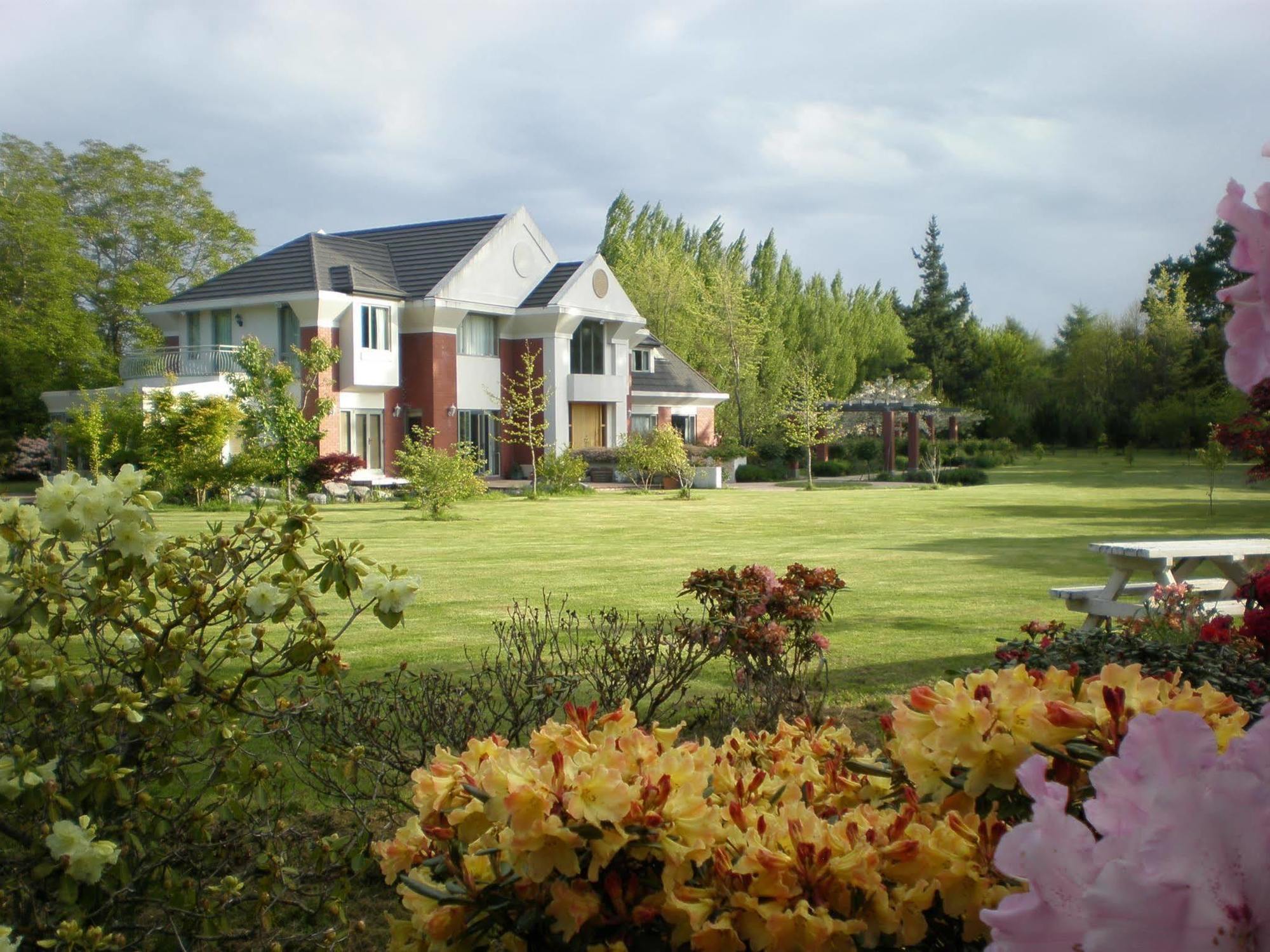 Shamrock Garden B&B Airport Christchurch Buitenkant foto